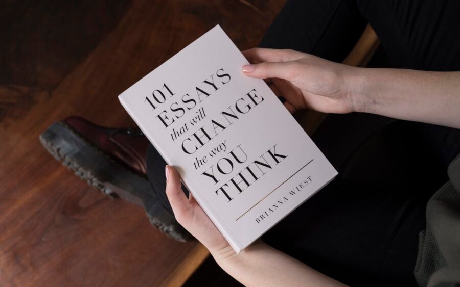 The Considered Personal Library: Curating Books and Reading Nooks